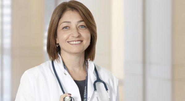 Anadolu Sağlık Merkezi Çocuk Sağlığı ve Hastalıkları Uzmanı Dr. Ayşe Sokullu “Özellikle okul, kreş gibi toplu ortamlar bulaşıcı hastalıkların yayılması için en uygun ortamı hazırlıyor” açıklamasında bulundu.