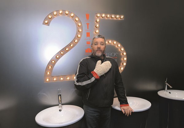 Duravit mobilya serisinde kullanılan bütün renklerde – her zevke hitap eden 27 mobilya renginde – mevcut.