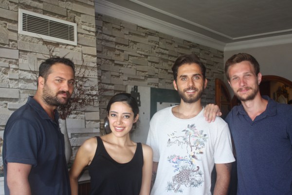 İgamedya Film ve GSA Film’in ortak yapımı olan Kafir’in senaristliğini ve yönetmenliğini Hasan Gökalp üstleniyor. Filmin başrollerini Erkan Çelik, Selim Aygün, Caner Çeleksiz ve Gamze Kırlı paylaşıyor.