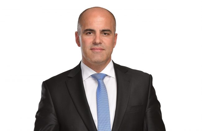 Bugüne kadar kazandıkları ödüllere yenilerini eklemekten büyük mutluluk duyduklarını dile getiren Enerjisa Enerji CEO’su Kıvanç Zaimler.