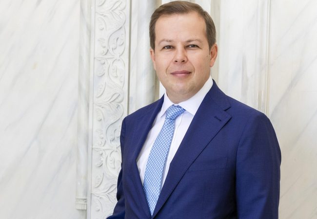 Tunçmatik Yönetim Kurulu Başkanı Mehmet Özer, henüz keşfedilmemiş bir pazarda yol almanın getirdiği fırsatların yanı sıra zorlukları da bulunduğunu sözlerine ekliyor.
