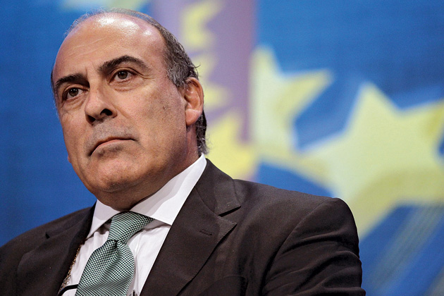 Muhtar Kent, Nisan 2009'dan bu yana The Coca-Cola Company'nin Yönetim Kurulu Başkanı ve CEO görevlerini yürütüyor.