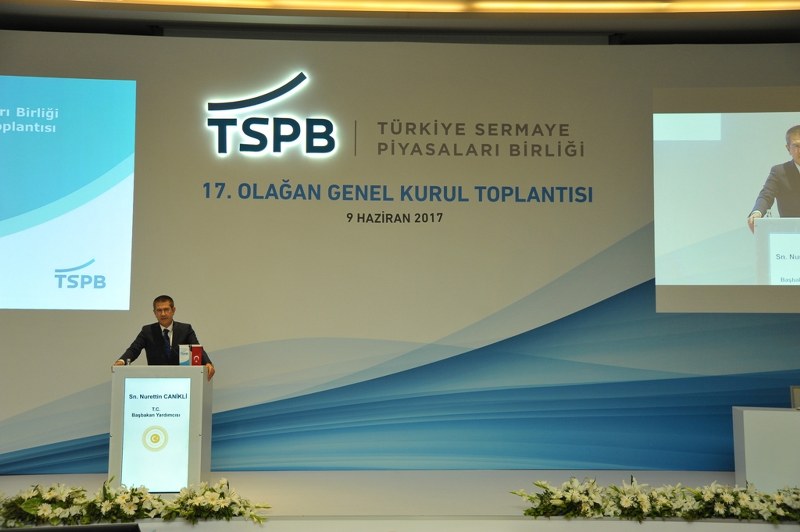 Türkiye Sermaye Piyasaları Birliği’nin 17. Olağan Genel Kurul Toplantısı Başbakan Yardımcısı Nurettin Canikli’nin katılımıyla yapıldı.