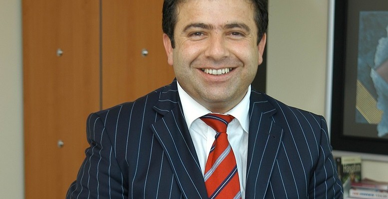 Orhan Eriman Sınai mülkiyet açısından "Marka", bir şirketin ya da kişinin ürettiği ürün veya hizmeti diğerlerinden ayırt etmeye yarayan bir işarettir. Marka sanıldığının aksine sadece yazı ile ifade edilen bir işaret değildir.