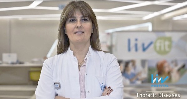 Liv Hospital Göğüs Hastalıkları Uzmanı Prof. Dr. Ferah Ece “Uyku bozuklukları solunum düzensizliklerine, bu düzensizlikler de kişinin gece boyunca bazen kısmi bazen de tamamen uyanmasına sebep olur."