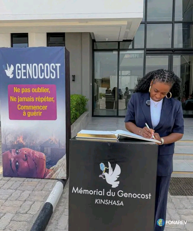 KINSHASA : CHARLOTTE DIPANDA VISITE LE MÉMORIAL DU GENOCOST APRÈS SON CONCERT