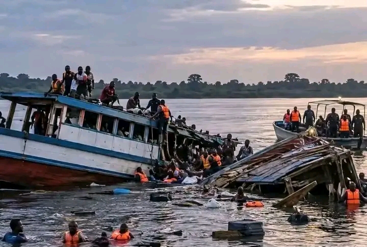 RDC : LES BALEINIÈRES EN BOIS INTERDITES DE NAVIGATION DÈS LE 15 NOVEMBRE