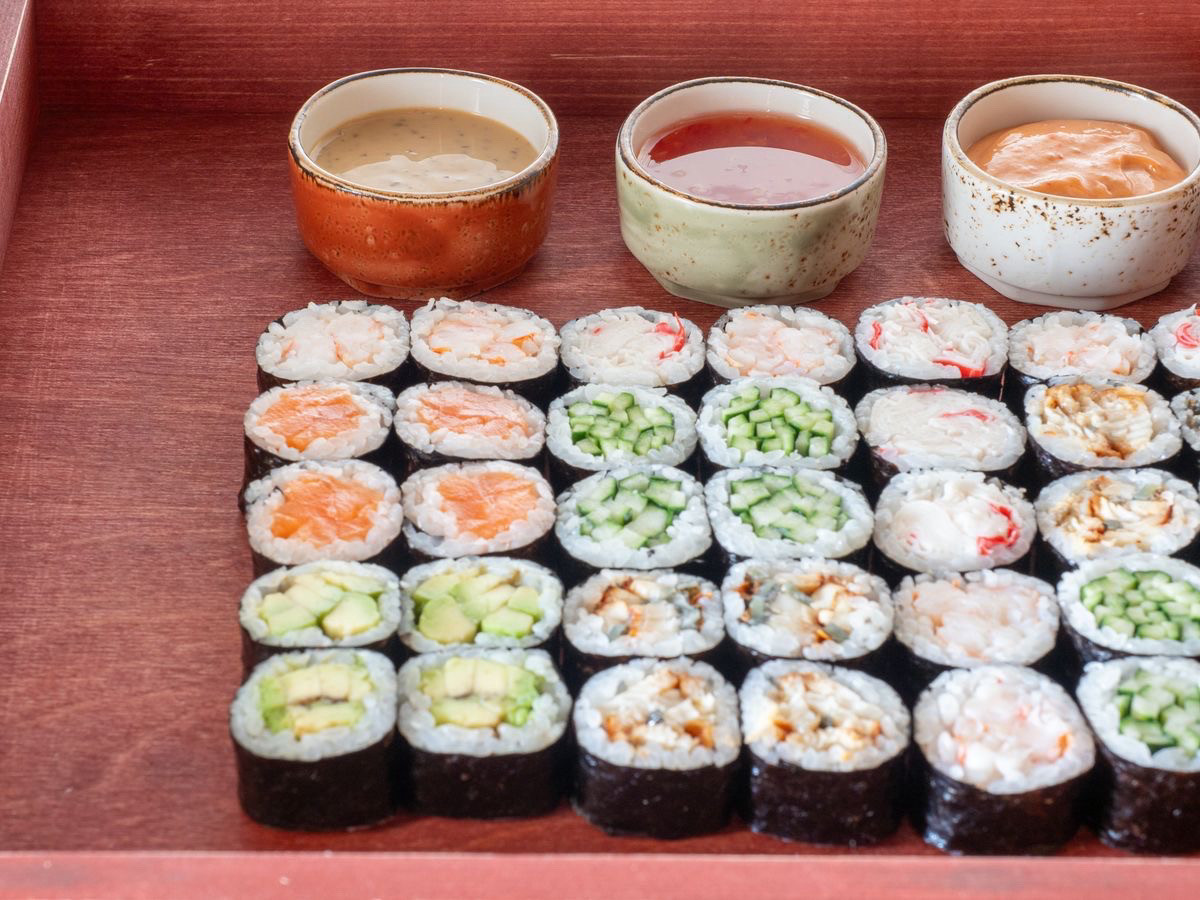 YIKA Sushi & More (Mittagsmenü)