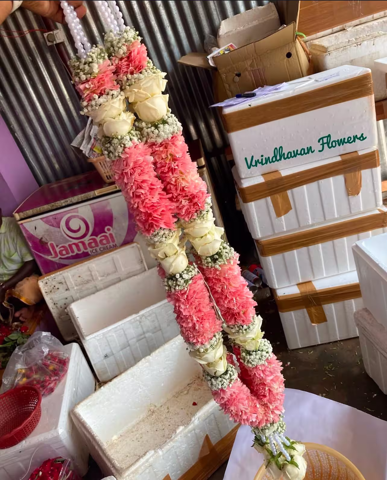 Carnation Garland variation 8