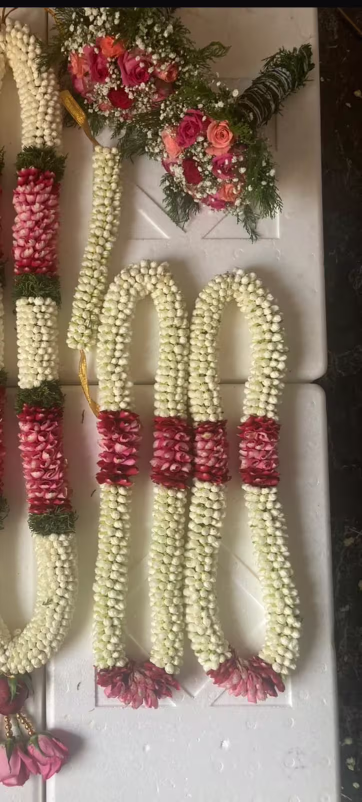 Rose Thunaimalai Hand Bouquet variation 2