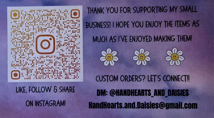 Hand Hearts & Daisies