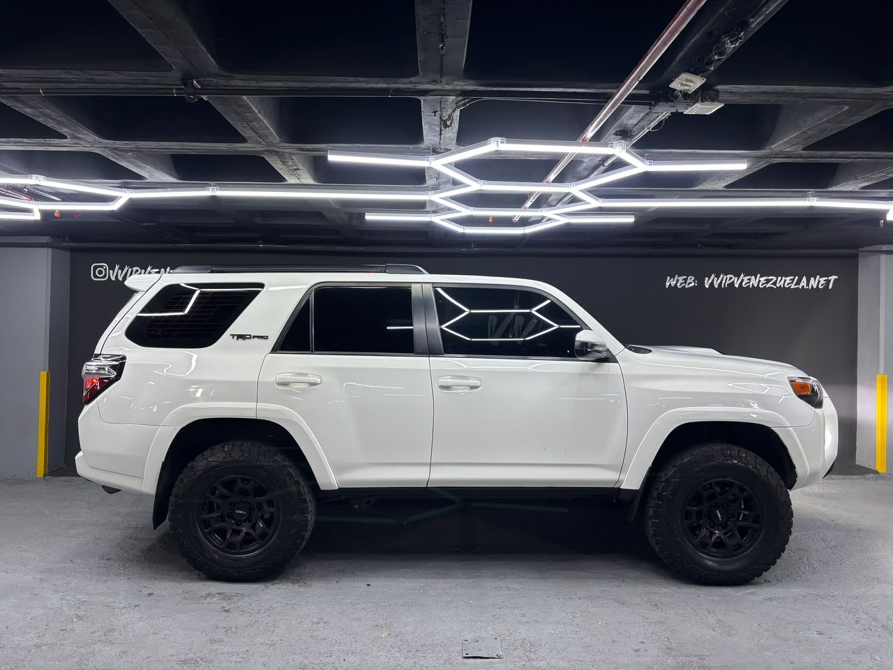 Toyota 4Runner – Año 2020 miniatura 3