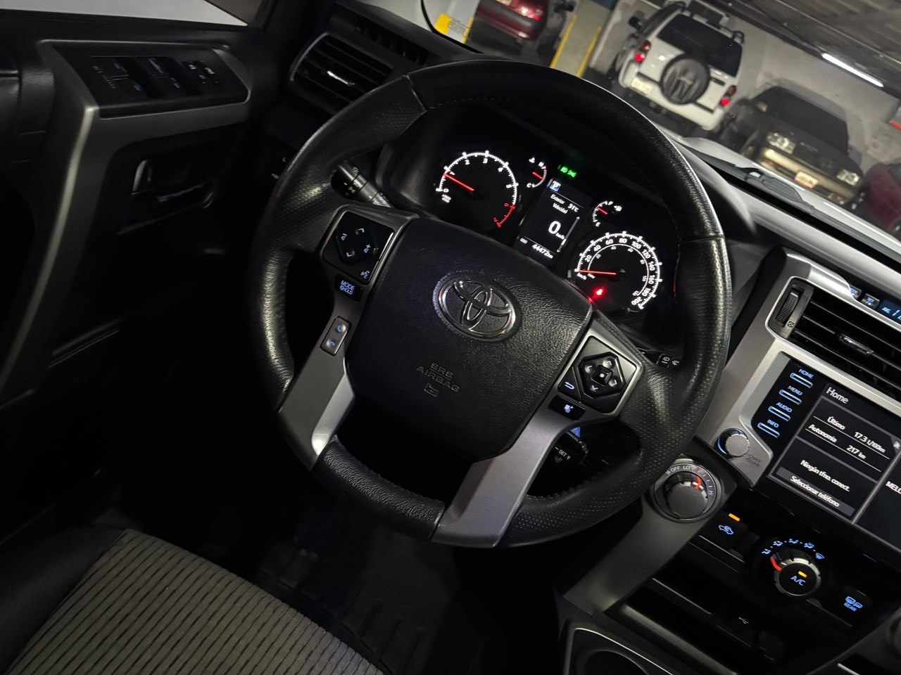 Toyota 4Runner – Año 2020 miniatura 17