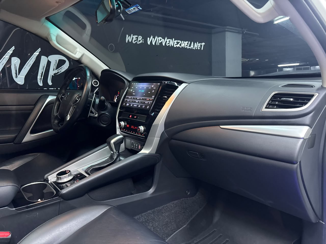 Mitsubishi Montero Sport Prime - Año 2023 miniatura 12