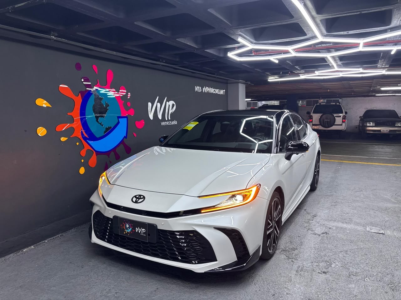 Toyota Camry 2.0 S - Año 2024 miniatura 2