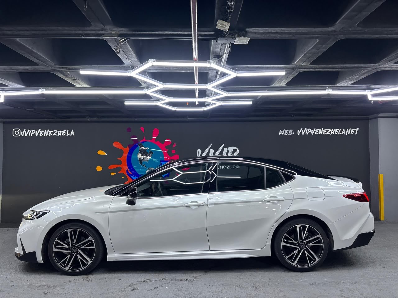 Toyota Camry 2.0 S - Año 2024 miniatura 5