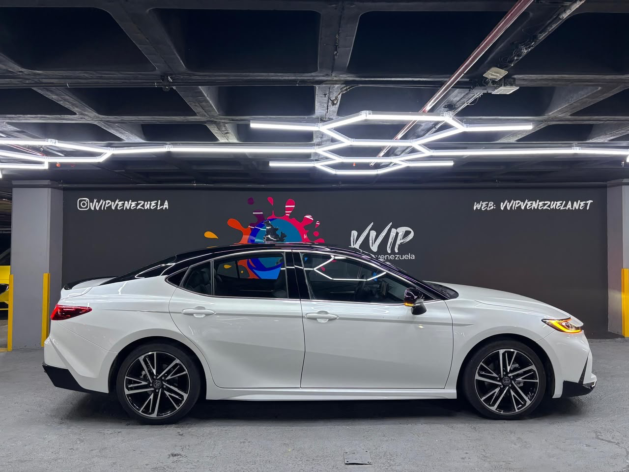 Toyota Camry 2.0 S - Año 2024 miniatura 6