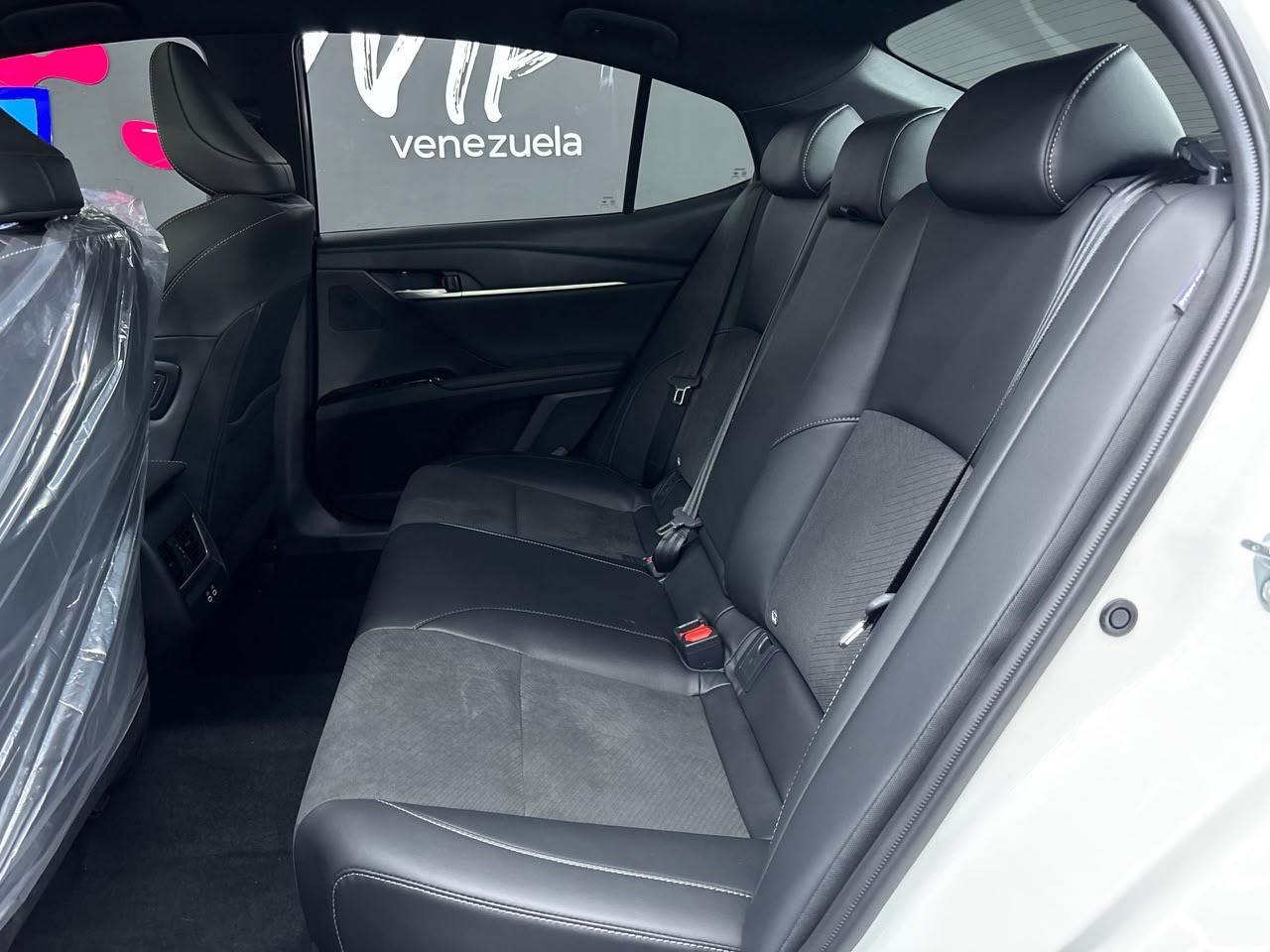 Toyota Camry 2.0 S - Año 2024 miniatura 11