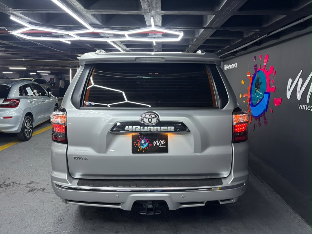 TOYOTA 4runner Limited – Año 2024 miniatura 4