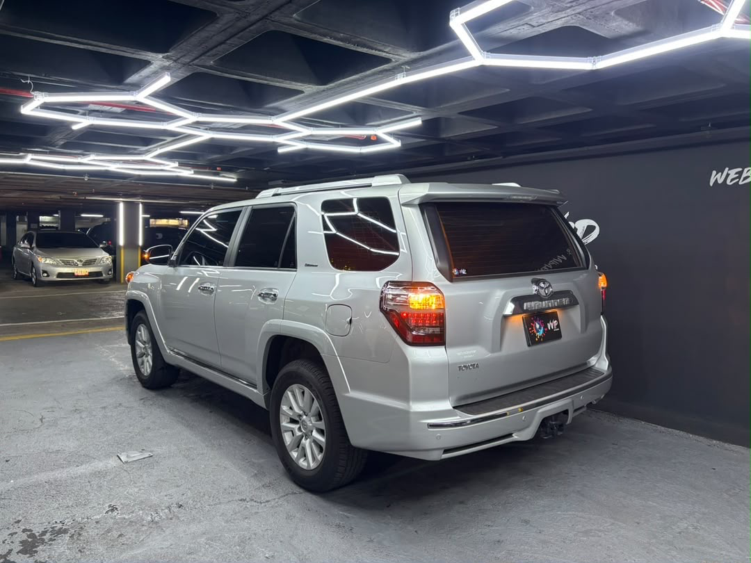TOYOTA 4runner Limited – Año 2024 miniatura 5