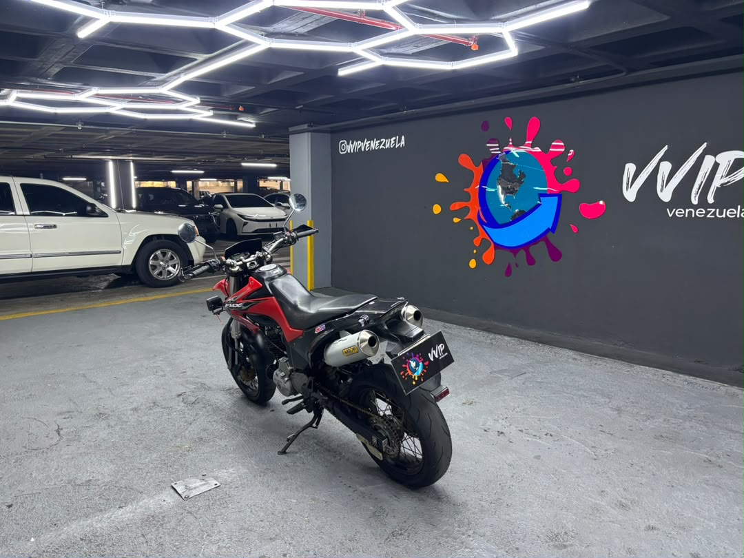 HONDA FMX 650 – Año 2026 miniatura 3