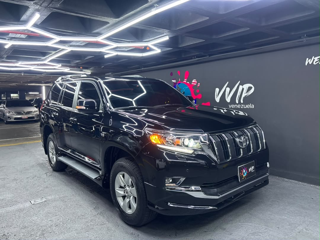 Toyota Prado TXL - Año 2022 miniatura 2