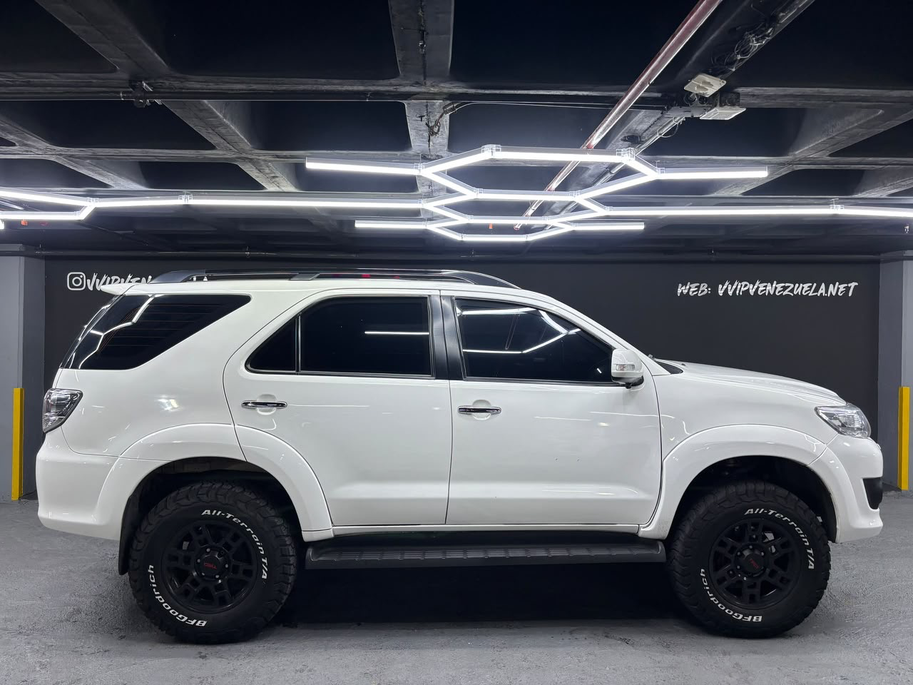 Toyota Fortuner Blindada - Año 218 miniatura 7