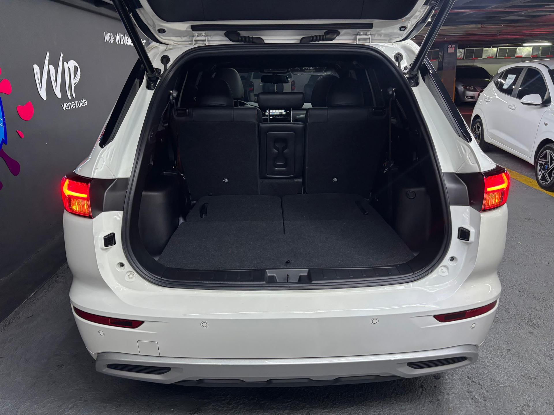 Mitsubishi Outlander - Año 2024 miniatura 19