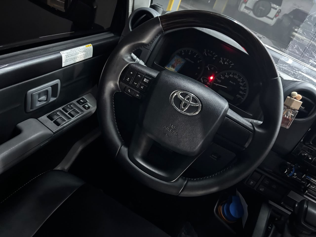 Toyota Land Cruiser Hembrita - Año 2024 miniatura 15