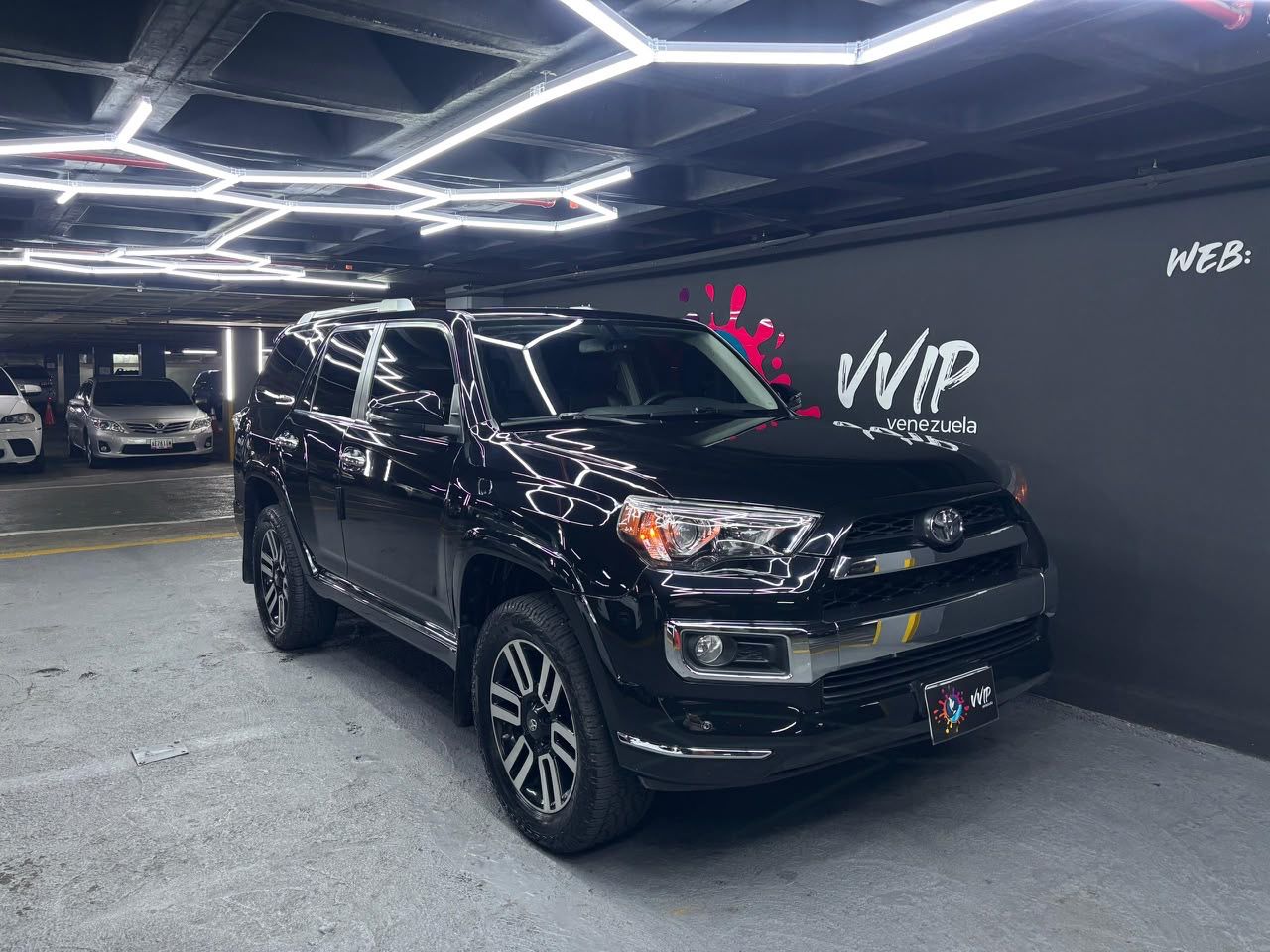 Toyota 4Runner Limited 4x4 - Año 2018 miniatura 2