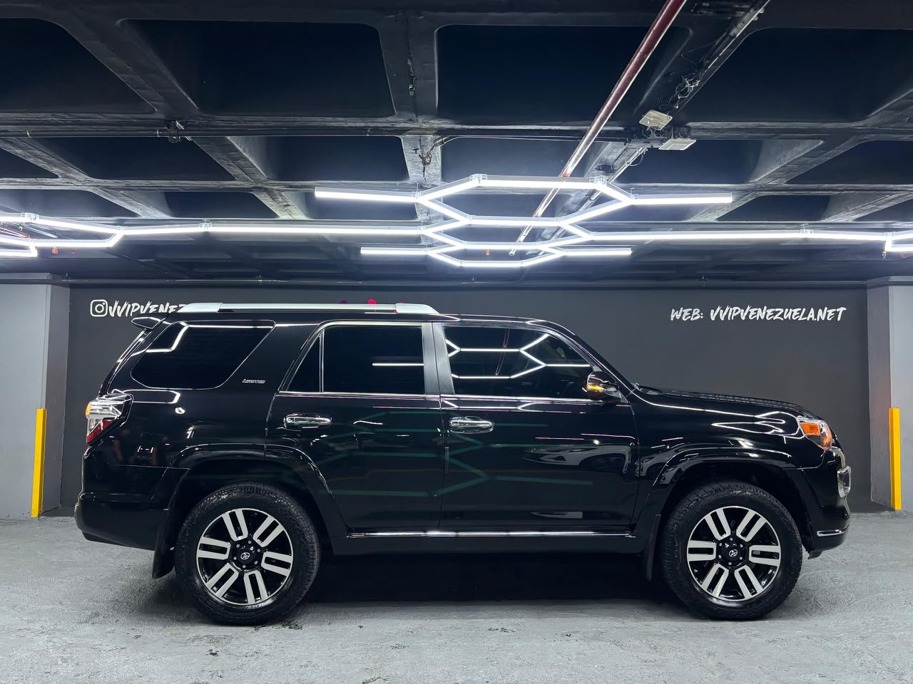 Toyota 4Runner Limited 4x4 - Año 2018 miniatura 5