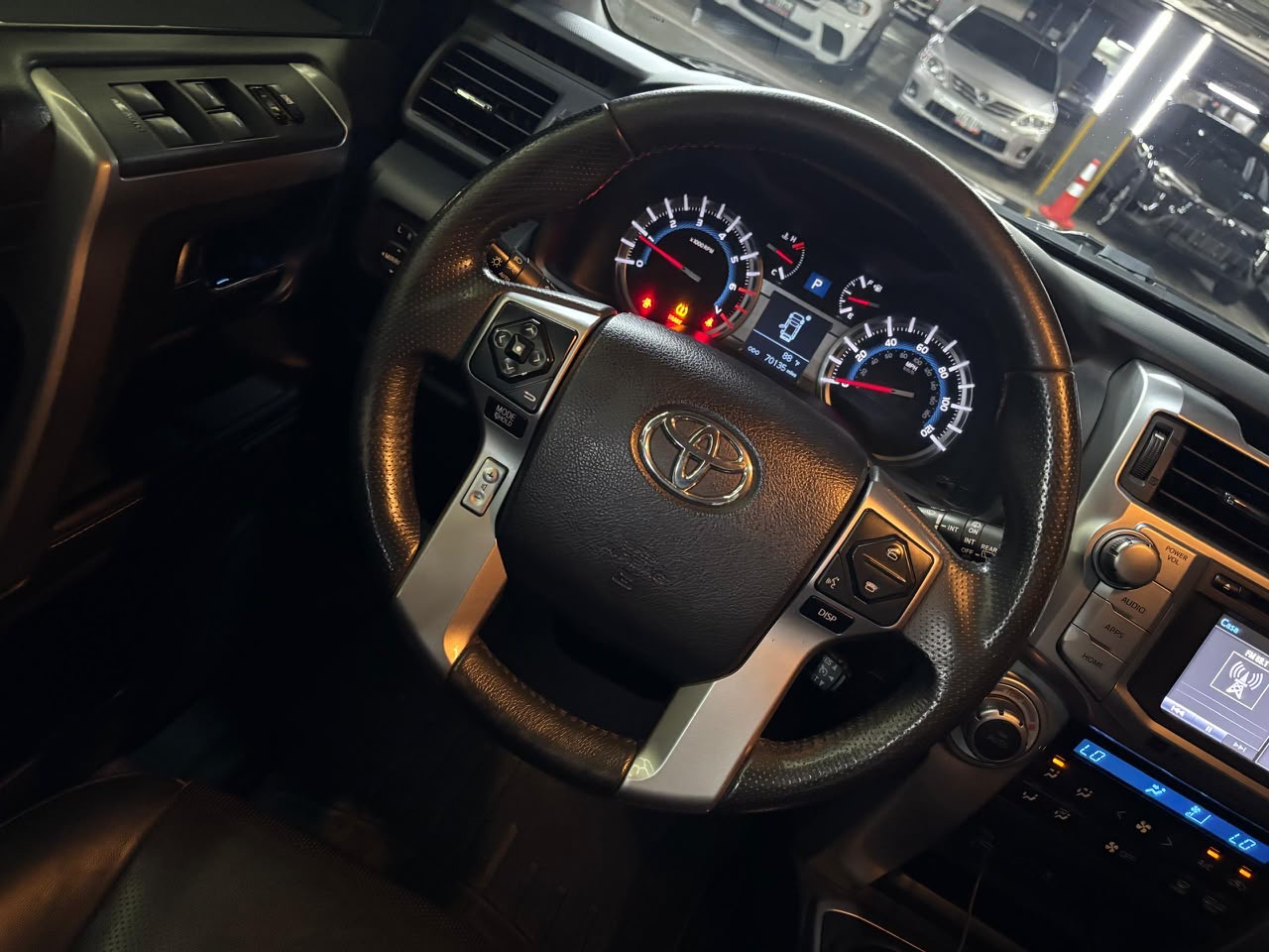 Toyota 4Runner Limited 4x4 - Año 2018 miniatura 18