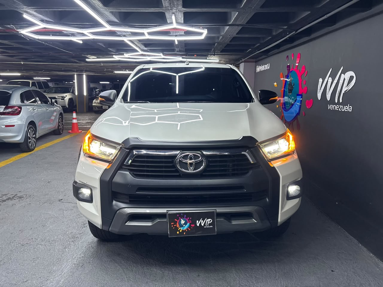 Toyota Hilux SR5 Adventure - Año 2021 miniatura 3