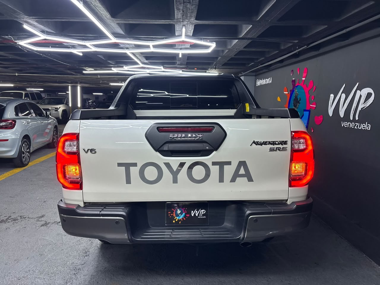 Toyota Hilux SR5 Adventure - Año 2021 miniatura 4