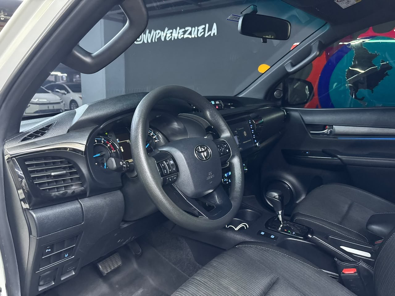 Toyota Hilux SR5 Adventure - Año 2021 miniatura 10