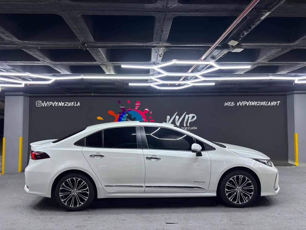 Toyota Corolla Executive 1.5 Dubai - Año 2023 miniatura 6