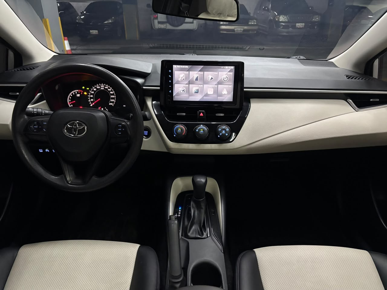 Toyota Corolla Executive 1.5 Dubai - Año 2023 miniatura 9
