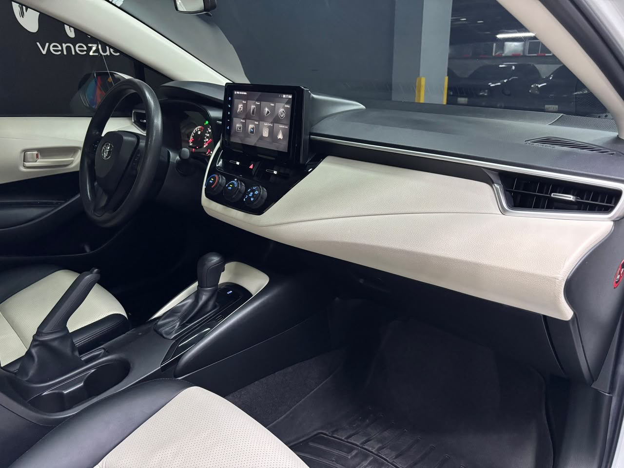 Toyota Corolla Executive 1.5 Dubai - Año 2023 miniatura 15