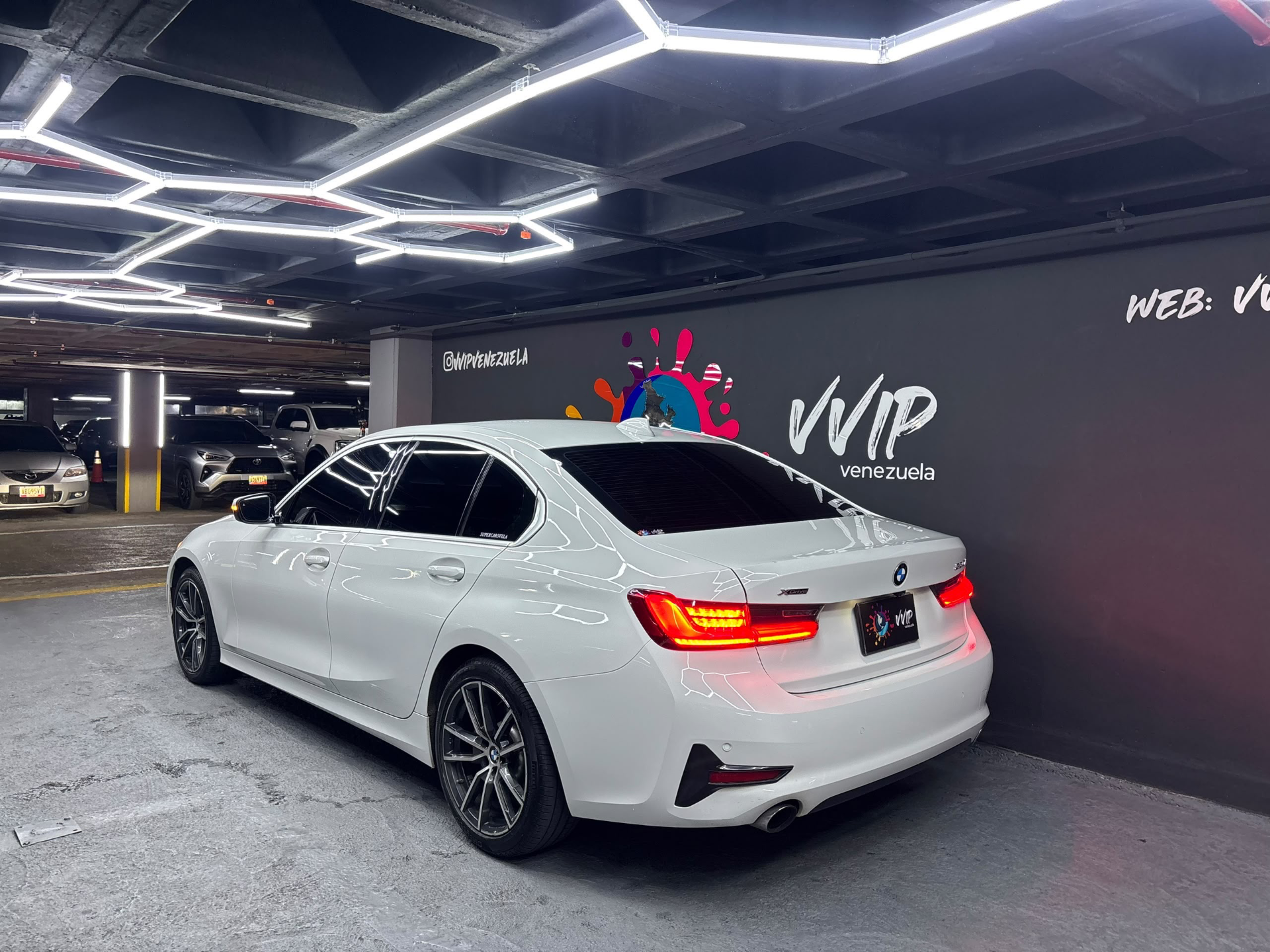 BMW 330I - Año 2020 miniatura 3