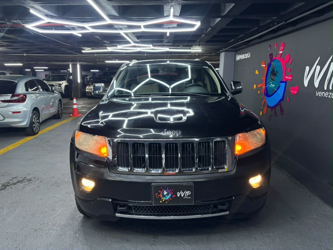 Jeep Grand Cherokee Limited - Año 2012 miniatura 3