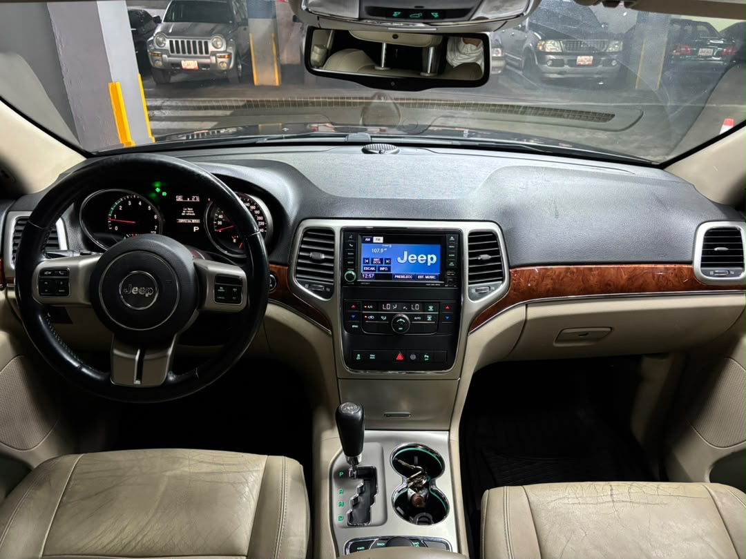 Jeep Grand Cherokee Limited - Año 2012 miniatura 12