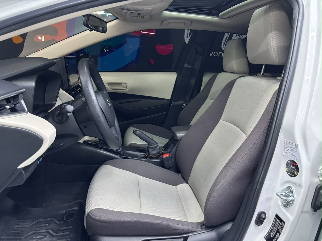 Toyota Corolla Executive 1.5 Dubai - Año 2023 miniatura 10