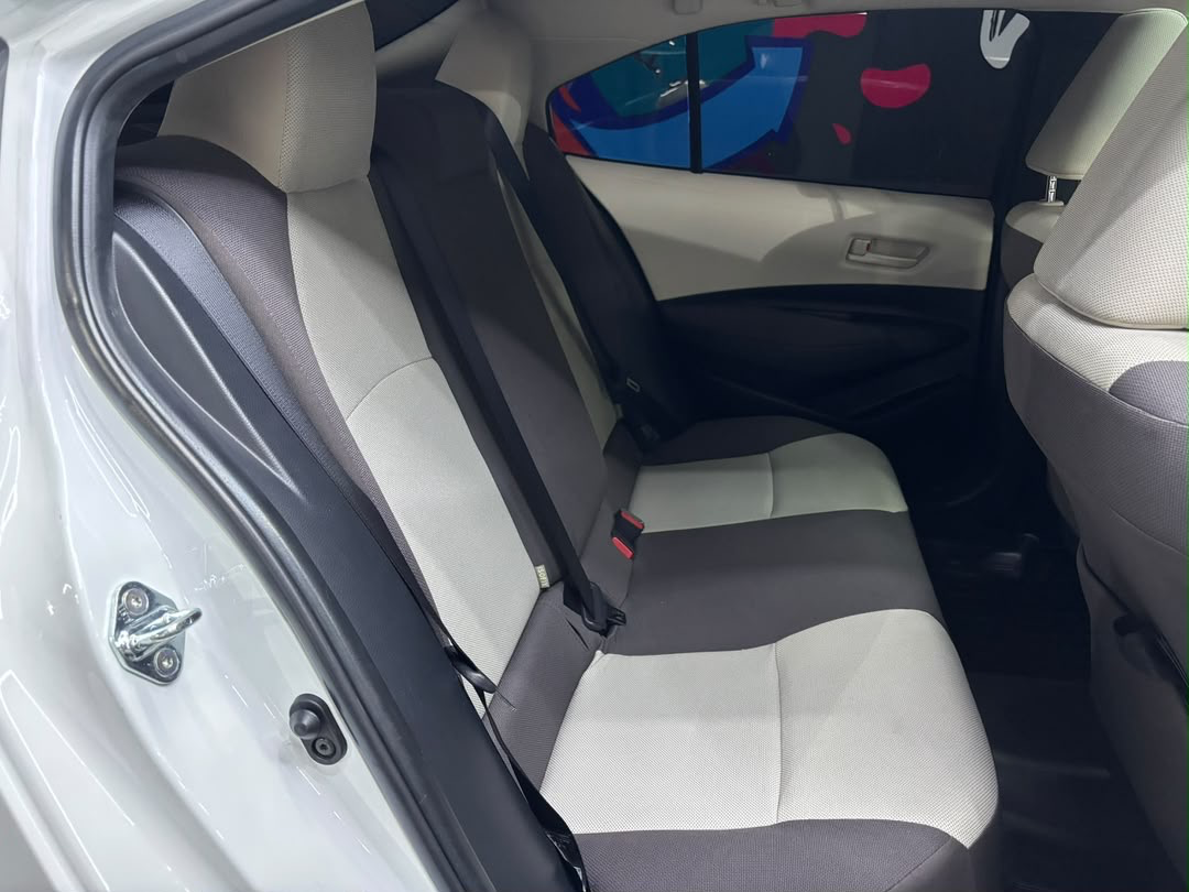 Toyota Corolla Executive 1.5 Dubai - Año 2023 miniatura 14