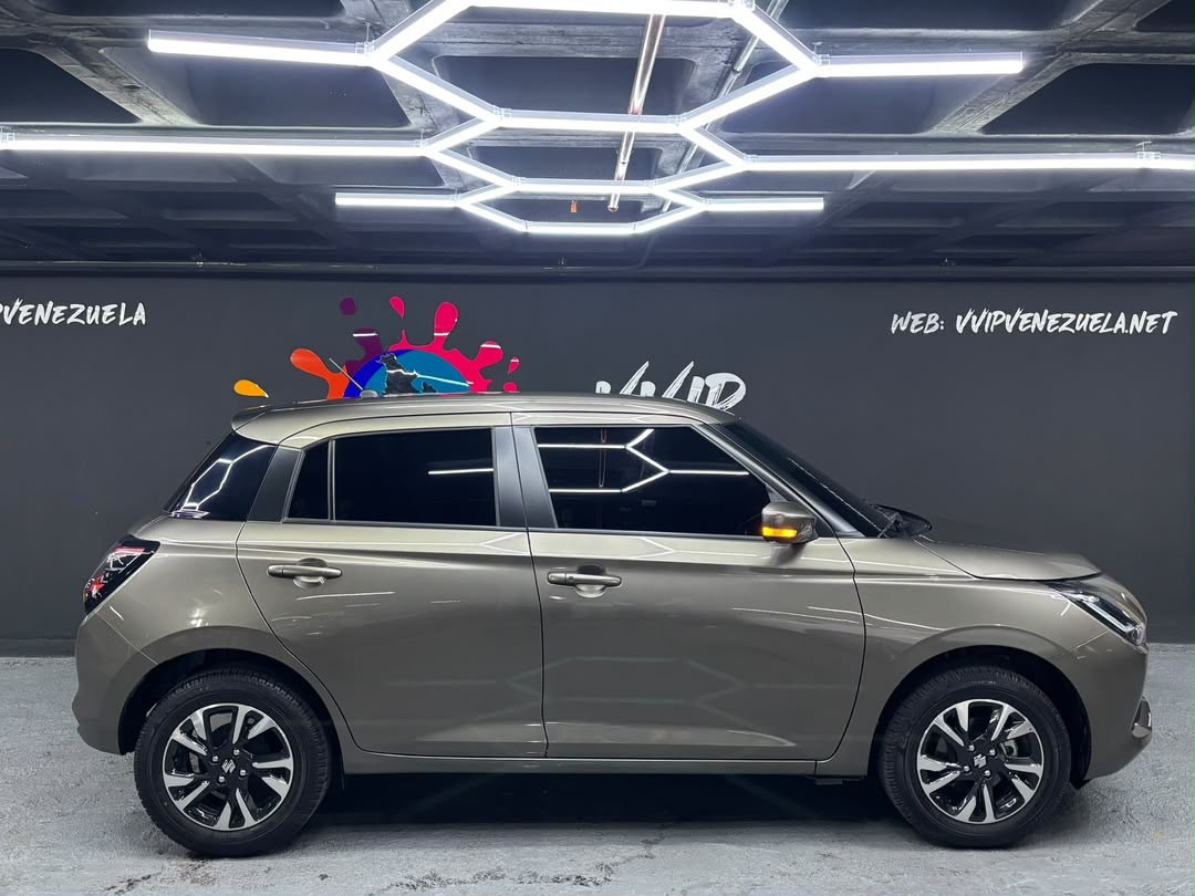 Suzuki Swift - Año 2025 miniatura 5