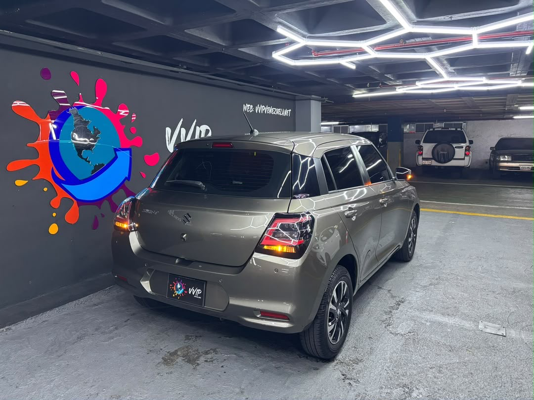 Suzuki Swift - Año 2025 miniatura 7