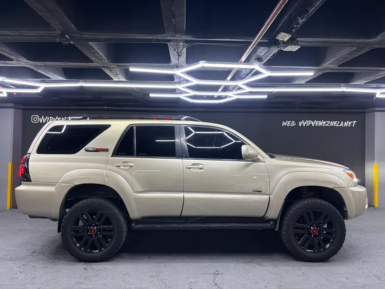 Toyota 4Runner - Año 2008 miniatura 4