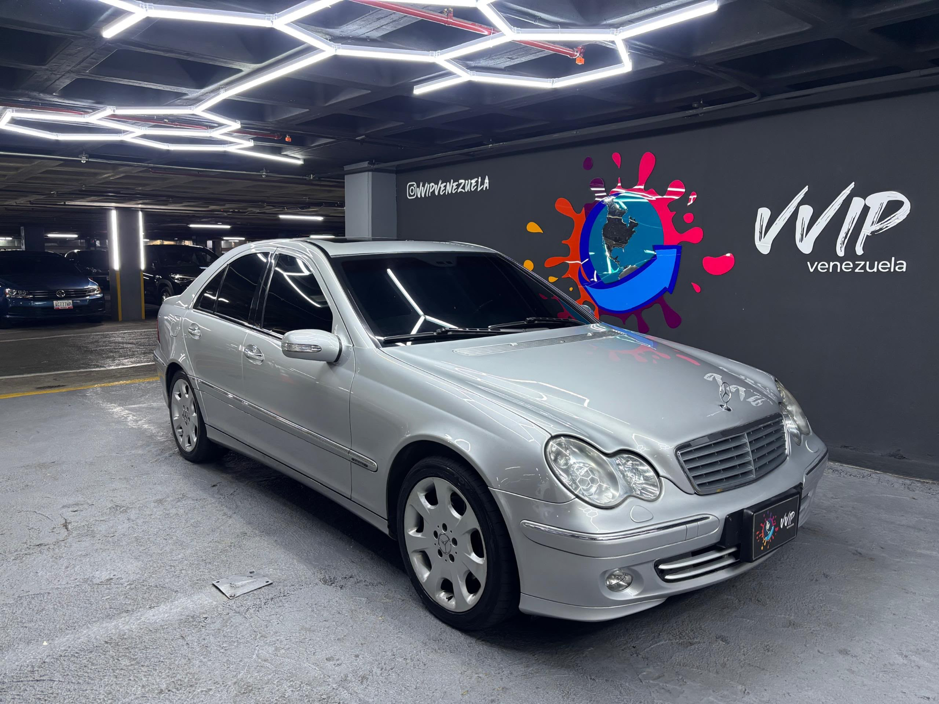 Mercedes Benz C320 - Año 2005 miniatura 2