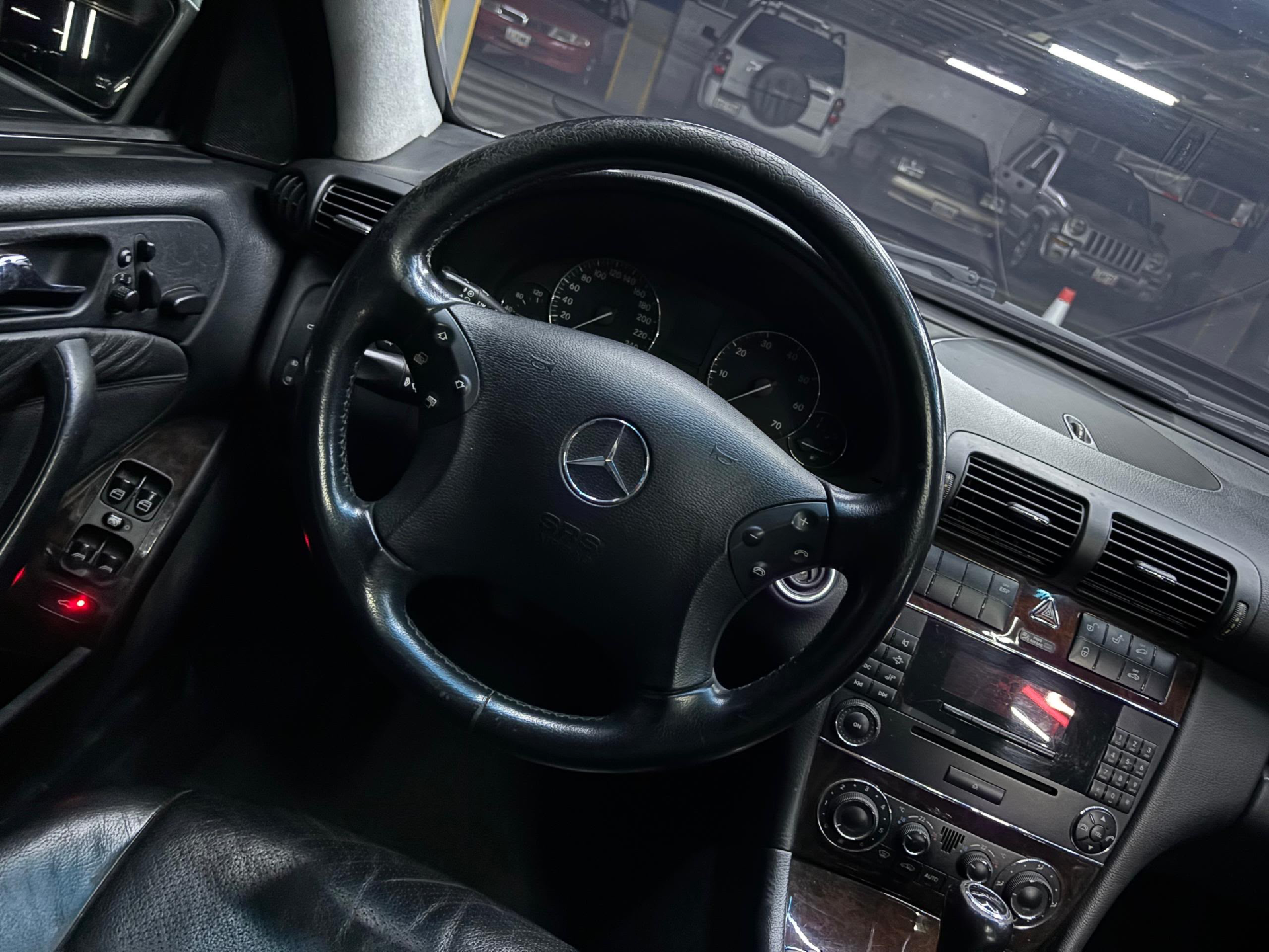 Mercedes Benz C320 - Año 2005 miniatura 13