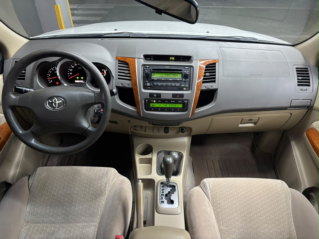 Toyota Fortuner - Año 2011 miniatura 9
