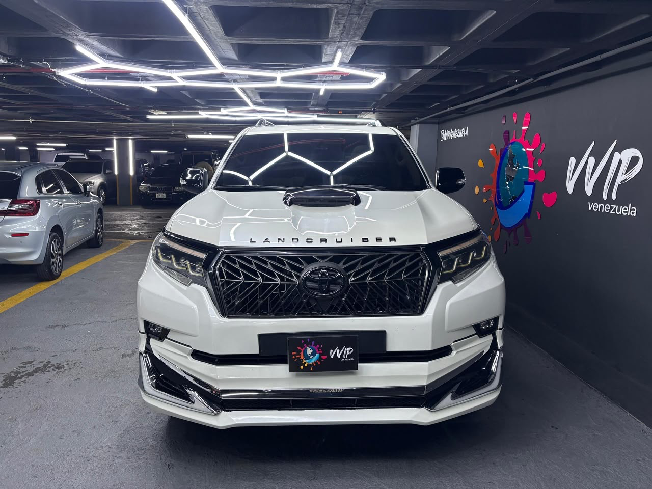 Toyota Prado VX Dubai - Año 2022 miniatura 3